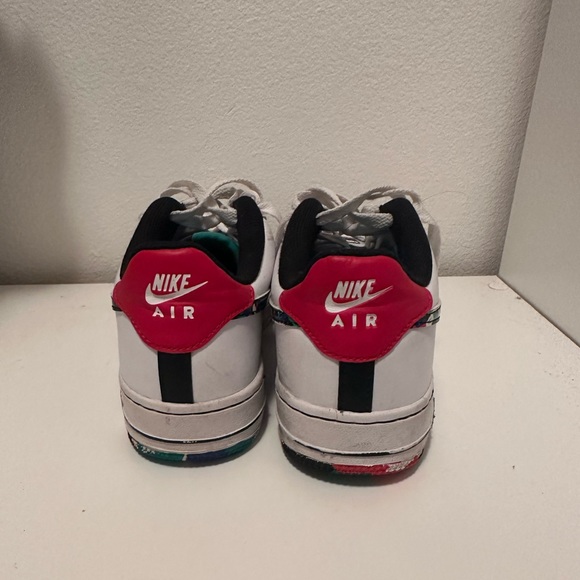 Nike Air Force 1 - Picture 2 of 4